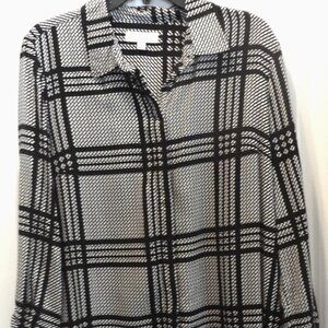 ND-New Directions Black & Light Gray Hidden Button Blouse